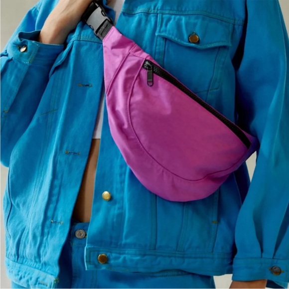 BAGGU Extra Pink Crescent Shoulder Bag New - Picture 4 of 7